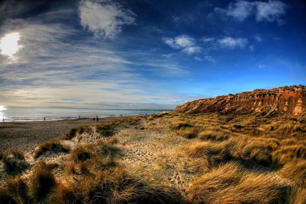 Bournecoast - Family Holiday Home In Mudeford- 8523 Экстерьер фото